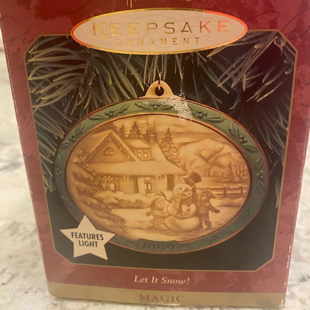 Hallmark 1999 Keepsake “Let It Snow!” Ornament Fine Porcelain Light Magic Series